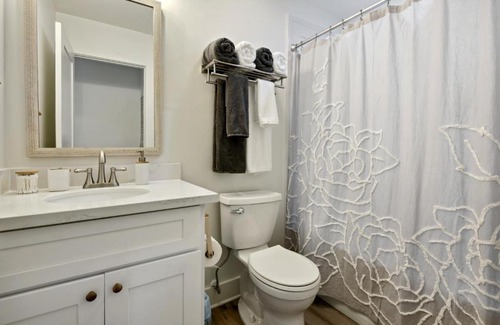 Bay St Louis House | Vacation Rental Old Town Bay St Louis Unit B