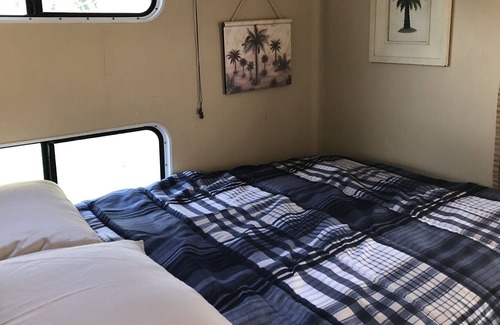 Hope Boat Rental | Vacation rental of a houseboat