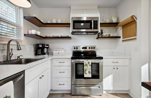 Bay St Louis House | Vacation Rental in Old Town Bay St Louis 2bd/2bth home