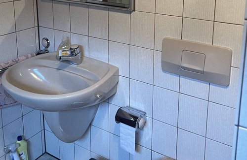 Straßenhaus Apartment | Vacation rental year field