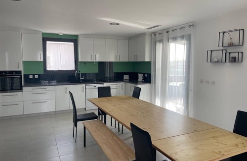 Suze-la-Rousse House | Vacation rentals for up to 10 people. NEW! Swimming pool