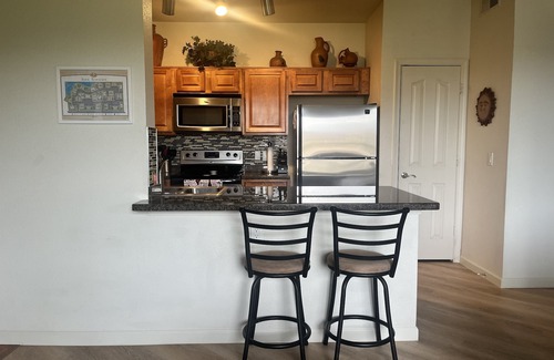 Foothills Condo | Vacation Spot! Poolside, Championship Golf in Ahwatukee