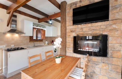 El Rincon Villa | Vacation Villa 'La Casita' with Mountain View, Wi-Fi and Air Conditioning