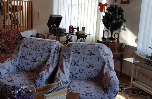 Valea Lunga Cricov House | Vacation villa, 350 mp offers a sharesd lounge garden, 20.000 mp,