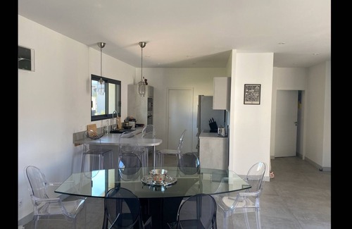 Tosse Villa | Vacation villa 12 minutes from the beach
