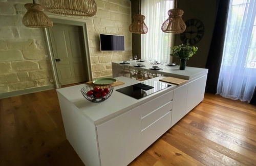 Gontaud Villa | Vacation villa in the South-West of France, near Bordeaux and Saint-Émilion.