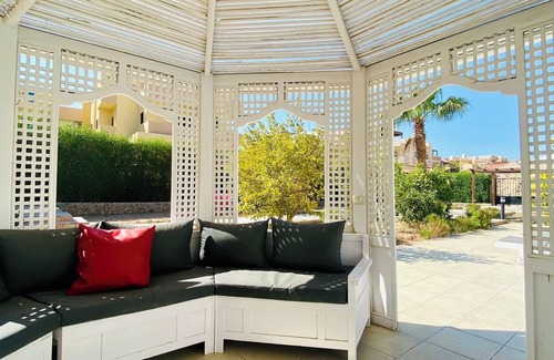 Village Road Villa | Vacation Villa Mandarin
