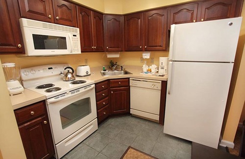 Williamsburg Condo | Vacation Village at Williamsburg, 2BR Suite, SATURDAY Check-In