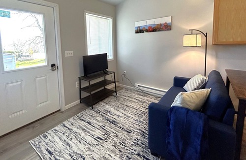 St Ignace Apartment | Vacationland Motel #2