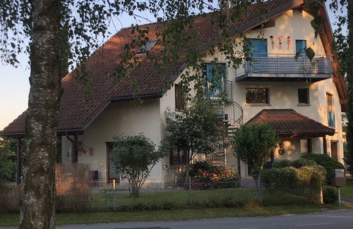 Guettingen Apartment | Vacations close to and above the lake