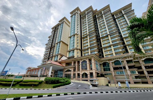 Kuching Apartment | Vacay Home - Riverine Diamond Kuching