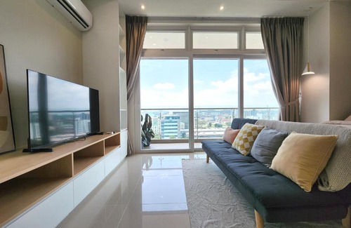 Kuching Apartment | Vacay Home - Riverine Diamond Kuching