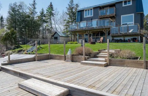 Greater Napanee Cottage | Vacaymode.ca