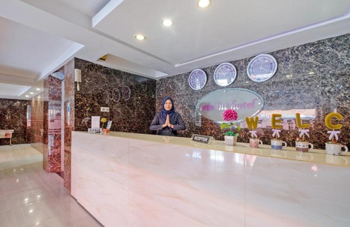 Makassar Hotel | Vaccinated Staff - Capital O 3380 Erin Int Hotel