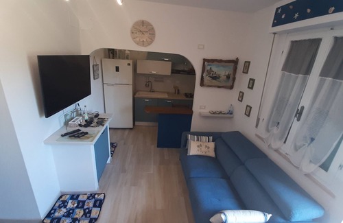 Vada House | VADA (LI) MODERN TERRACTORY RENOVATED WITH GARDEN 300 METERS FROM THE SEA