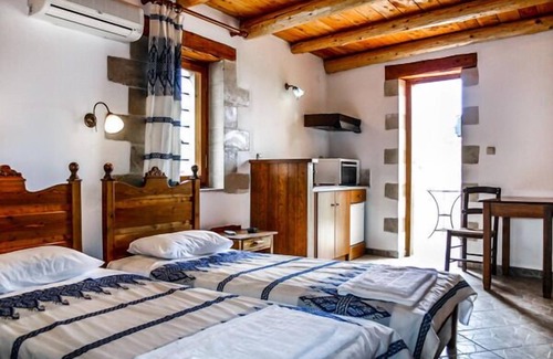 Apokoronas Hotel | Vafes Traditional Stone Houses