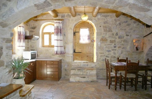 Apokoronas Hotel | Vafes Traditional Stone Houses