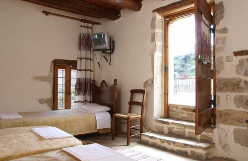 Apokoronas Hotel | Vafes Traditional Stone Houses