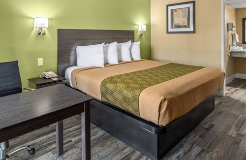 Mesa Verde Hotel | Vagabond Inn Costa Mesa