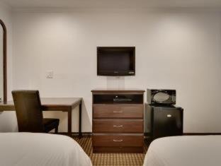 Central San Pedro Hotel | Vagabond Inn San Pedro