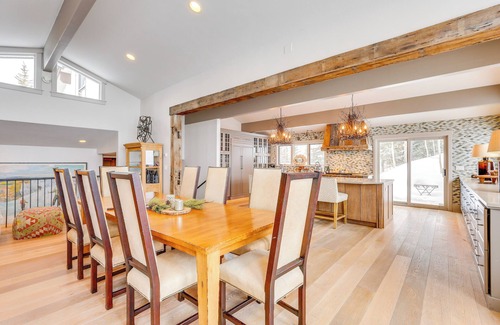 Highland Meadows House | Vail Mountain Retreat w/Hot Tub & Deck!