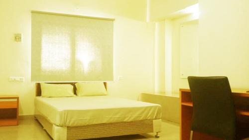 Srikalahasti Hotel | Vaishnavi Residency, Srikalahasti