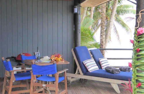 Tapere of Vaimaanga Villa | Vaka Tai - So Popular as 'on the beach' as you can get with Air Con & Free WIFI!