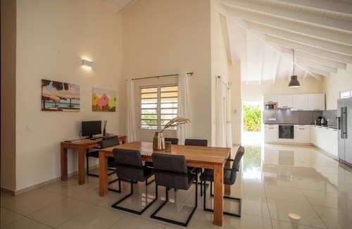 Grote Berg Villa | Vakantiehuis Huren op Curaçao Villa Paulina Luxe Vakantievilla Huren op Curaçao