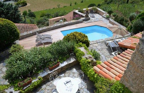 Vieussan House | Vakantiehuis met een Fantastisch Uitzicht Over de Vallei en de Rivier de Orb