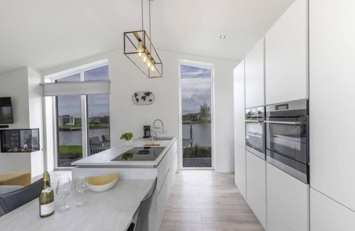 Wemeldinge House | Vakantiehuis Ruisweg 28 by Interhome