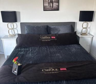 Lutjebroek Bed & Breakfast | vakantiehuisje DE WEELEN met Jacuzzi Huwelijks topkeuze!