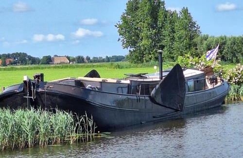 Poppenwier Hotel | Vakantiehuisjes Marsherne