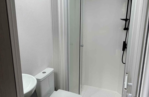 Jabbeke Ski Chalet | Vakantiepark Klein Strand - Luxe Chalet 4p
