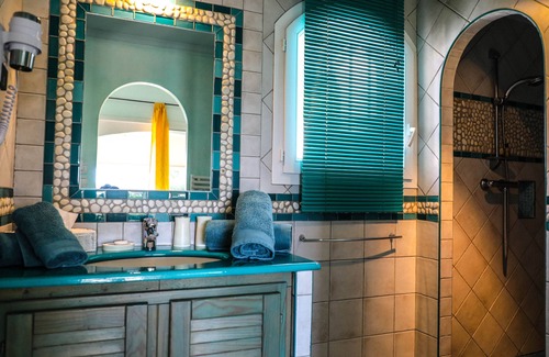 Carqueiranne Bed & Breakfast | Val D'azur Chambres D'hôtes de Charme