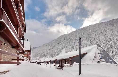 Casarilh Apartment | Val de Ruda Luxe 39 by FeelFree Rentals