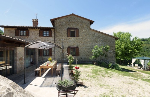 Valfabbrica Villa | Val di Marco 12, Emma Villas