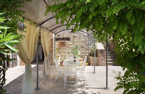 Valfabbrica Villa | Val di Marco 12, Emma Villas