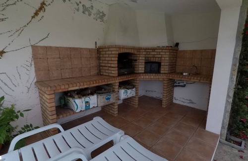 Santa Maria da Feira House | Valadas Guest House - 4 Bedroom Villa with Pool