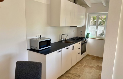 Abris House | Vale do Guizo Casa Poente, comfortable home in the countryside, close to the sea