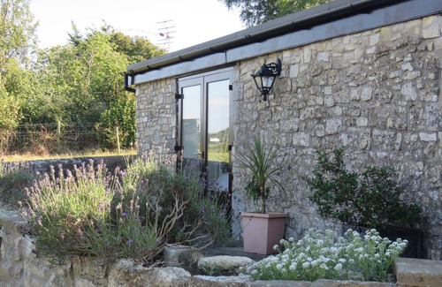 Llancarfan Cottage | Vale of Glamorgan - Cottage - Sleeps 4 - Parking