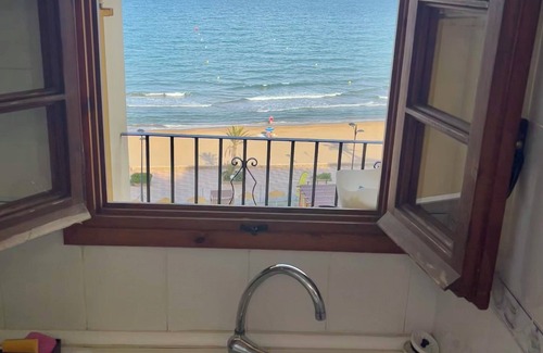 Port Saplaya Apartment | Valencia: Beautiful Apartment in the beach