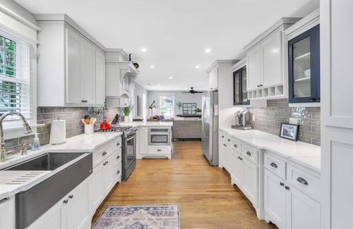Greenville - Spartanburg House | Valencia Cottage - Greenville Monthly Rental