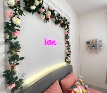Anzin Apartment | ValenStay - Cosy Love - Anzin - Netflix