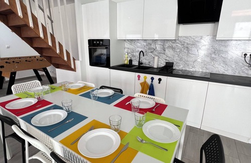 Anzin House | ValenStay - Group/family house 11 pers.