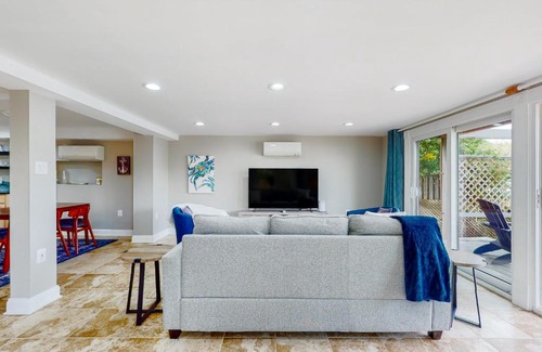 Herald Harbor House | Valentine Creek Retreat