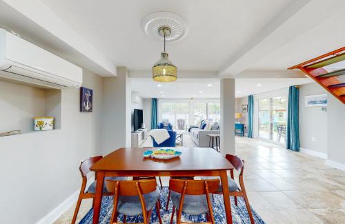 Herald Harbor House | Valentine Creek Retreat