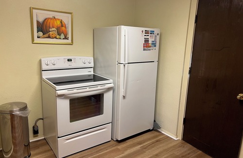 Kingsland Apartment | Valentine Lakeside Casita 20