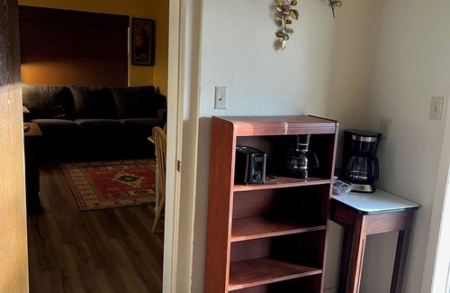 Kingsland Apartment | Valentine Lakeside Casita 20