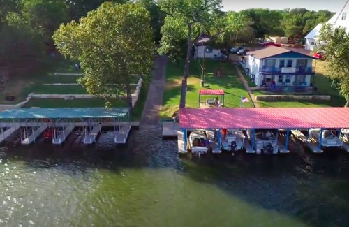 Kingsland House | Valentine Lakeside - Tincan 22