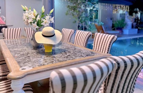 Huai Yai House | Valentines Villa
